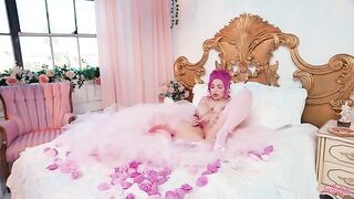A glamorous lifestyle is accompanied by a solo performance with big tits