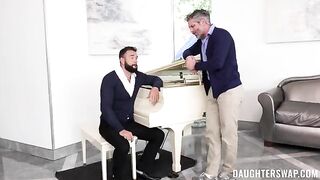 That's how you can have a good time! Enjoy the full video!