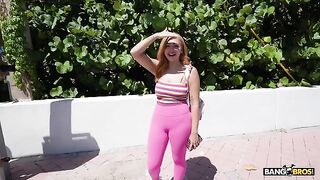 Sluts do not resist and let pick up in the car