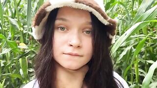 The security guard caught a thief in the cornfield and fucked her