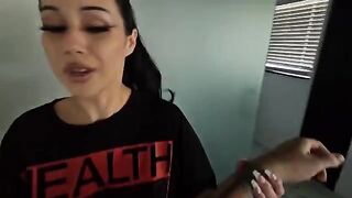 She felt the power of an impressive cock in a steamy scene