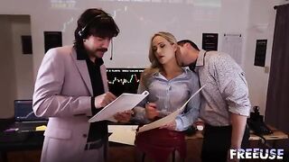 A whore for every trader in FFM threesome action
