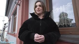 Public agent met a girl on the street and asked for a blowjob