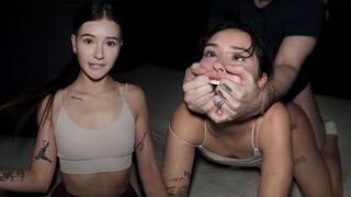 Babe plays a game with her boyfriend, guessing where his hand will land