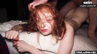 From a kiss to swallowing - just a tilt of the head, a perfect body scene