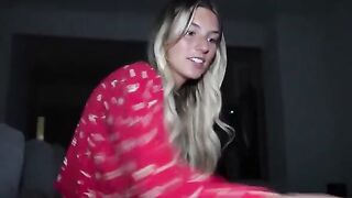 Amateur stepbrother caught the cum of his 18-year-old stepsister