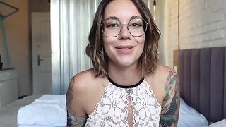 I spread my legs, without holding back - exclusive HD