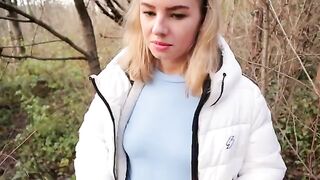 Ava Monn risked a blowjob in public park and swallowed the cum