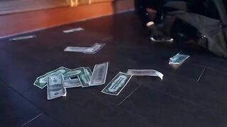 A policeman caught a robber in his apartment during a roleplay
