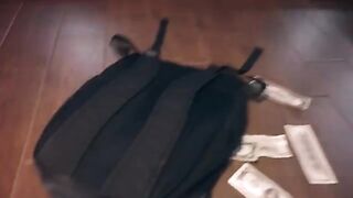 A policeman caught a robber in his apartment during a roleplay